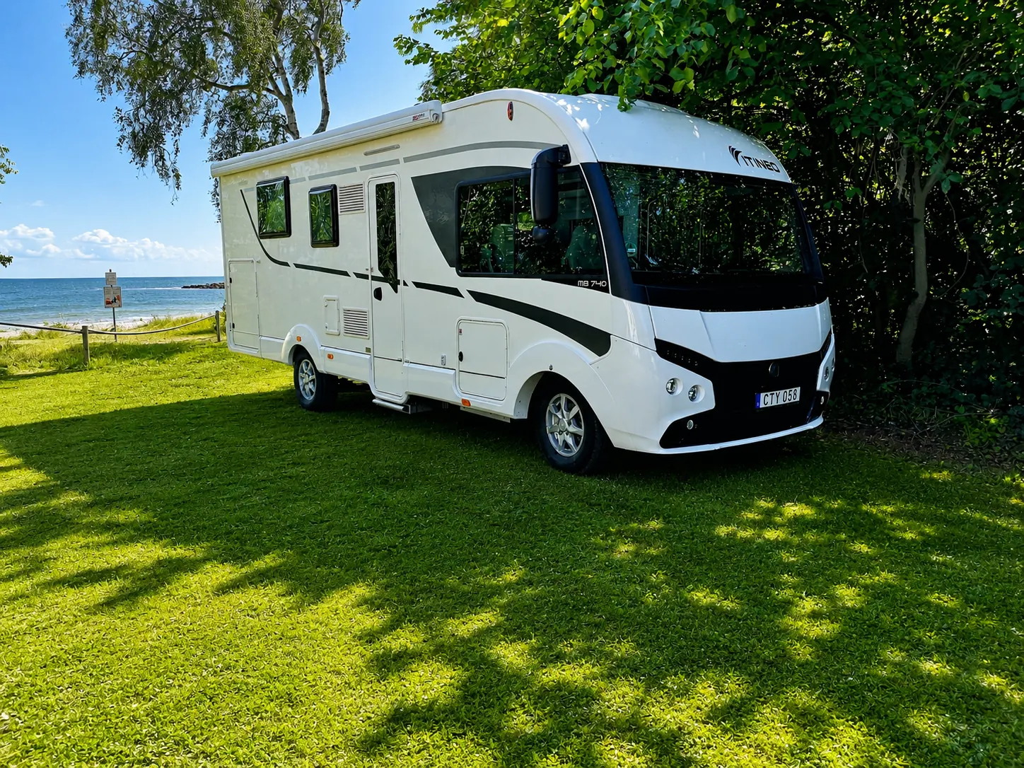 Itineo MB740 premium husbil för uthyrning i Malmö